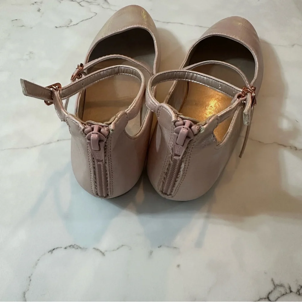 Girls Size 2 Rose Gold Pink Metallic Mary Jane Dress Shoes